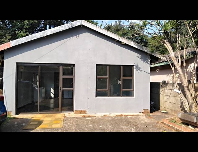 4 BEDROOM HOUSE FOR SALE IN BLUFF